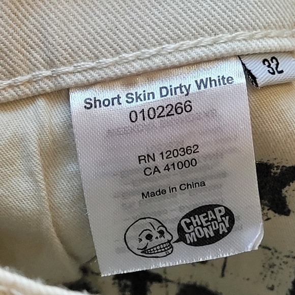 Cheap Monday denim shorts - Picture 3 of 7